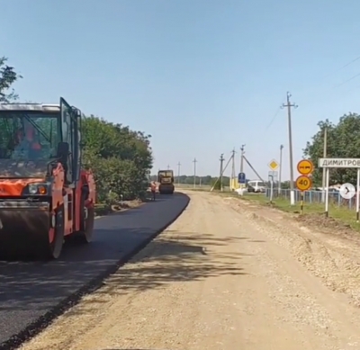 Тимашевское ДРСУ  ремонтирует дорогу в Днепровском поселении