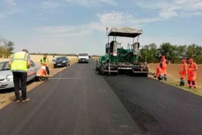Ремонт автомобильных дорог регионального значения начался в Гулькевичском и Новокубанском районах